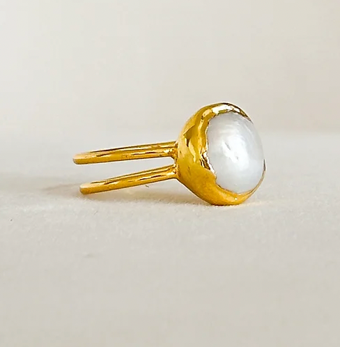 Single Pearl Ring