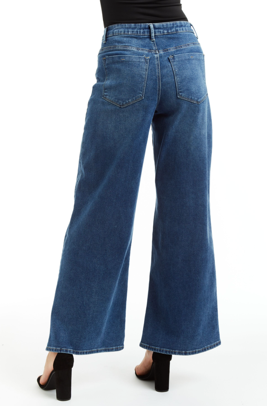 Mid Rise Jean with Destruction