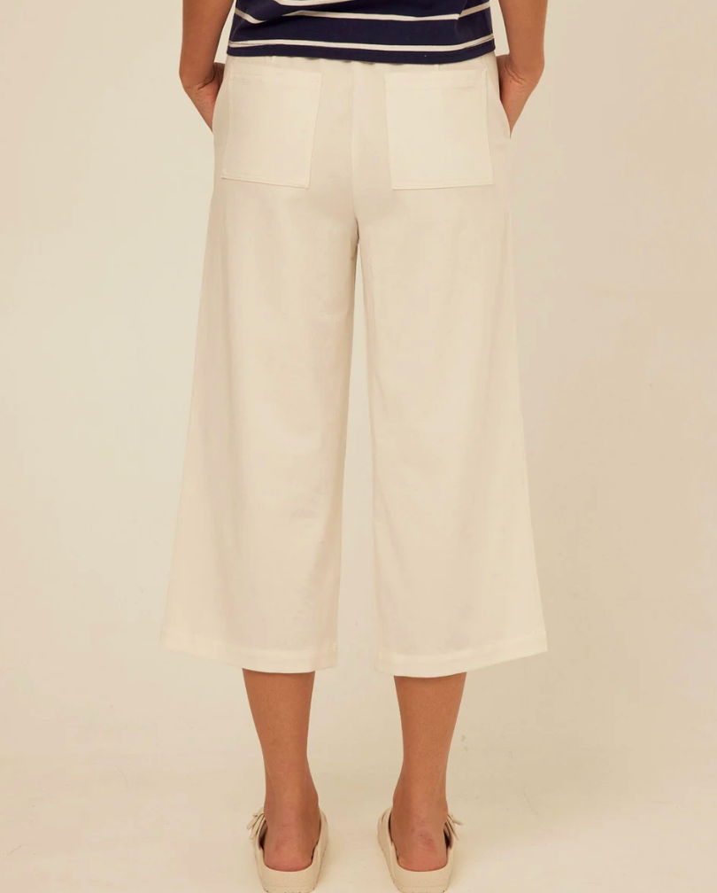 Mikki Stretch Wide Leg Capri - Wht