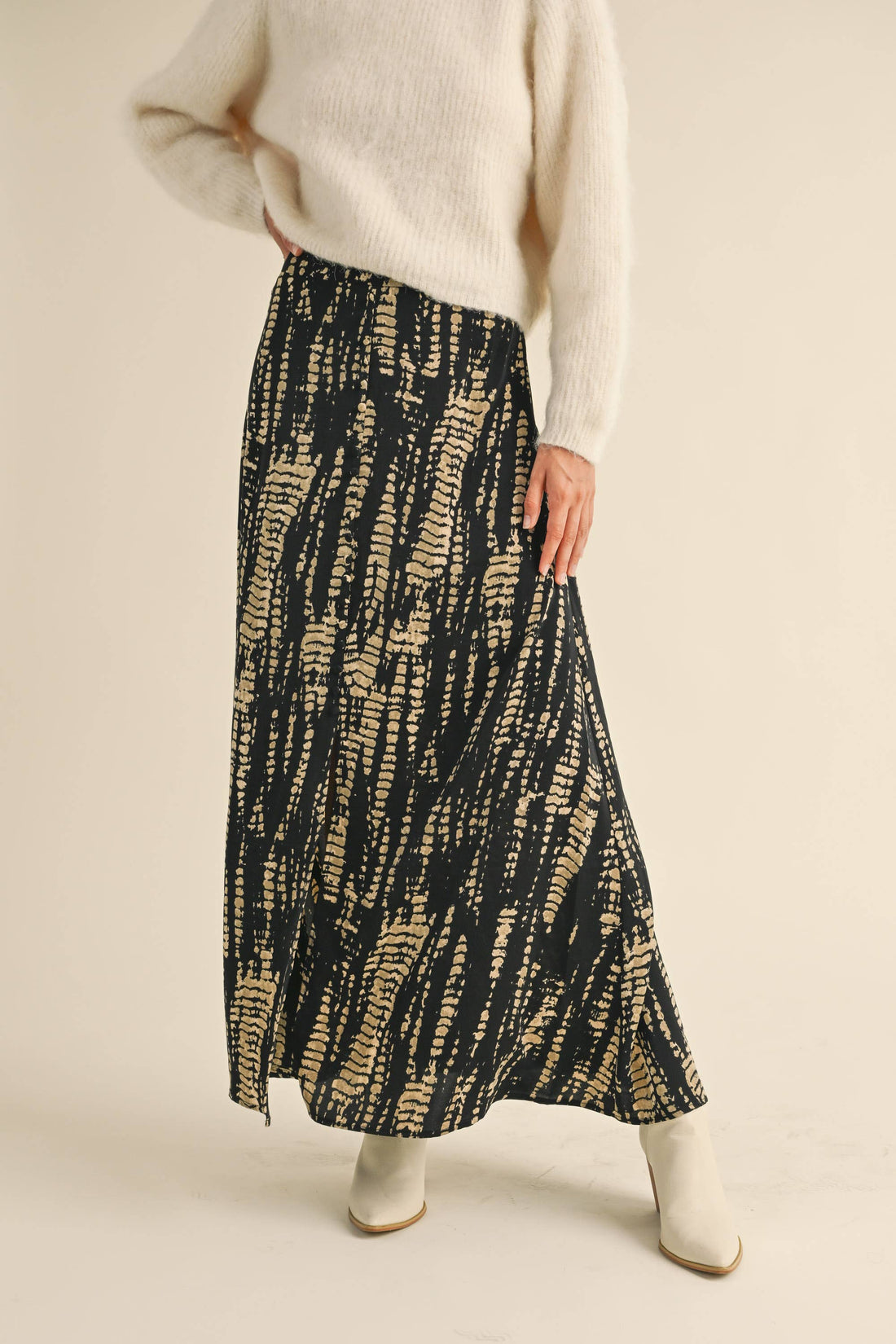 Black/Tan Pattern Skirt