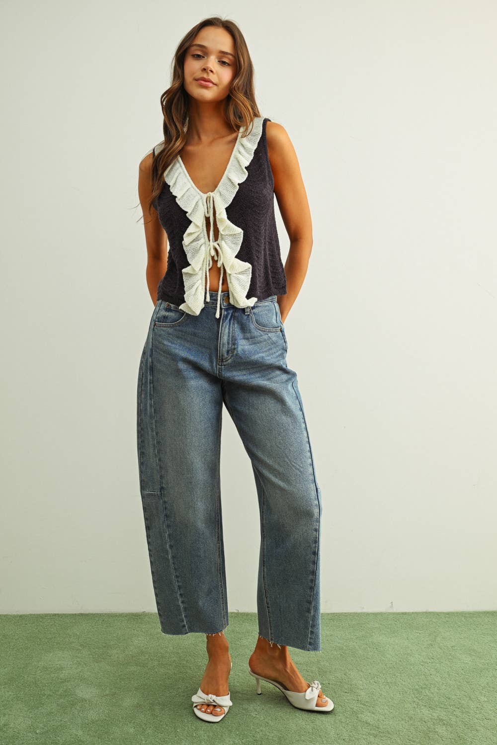 Knit Vest w Ruffles