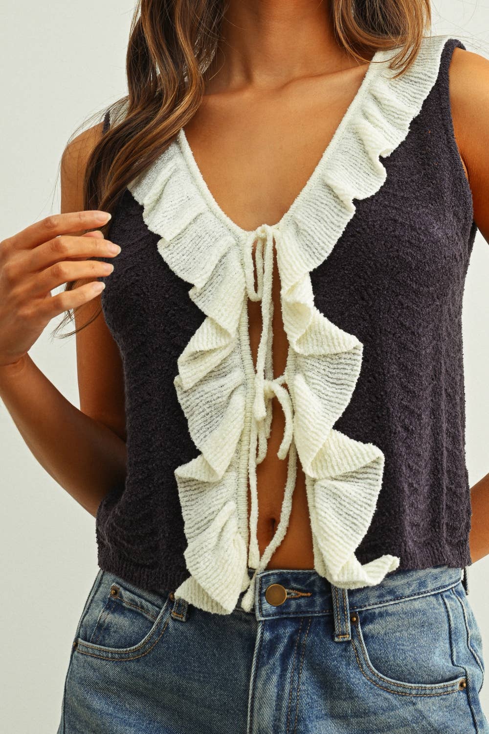 Knit Vest w Ruffles