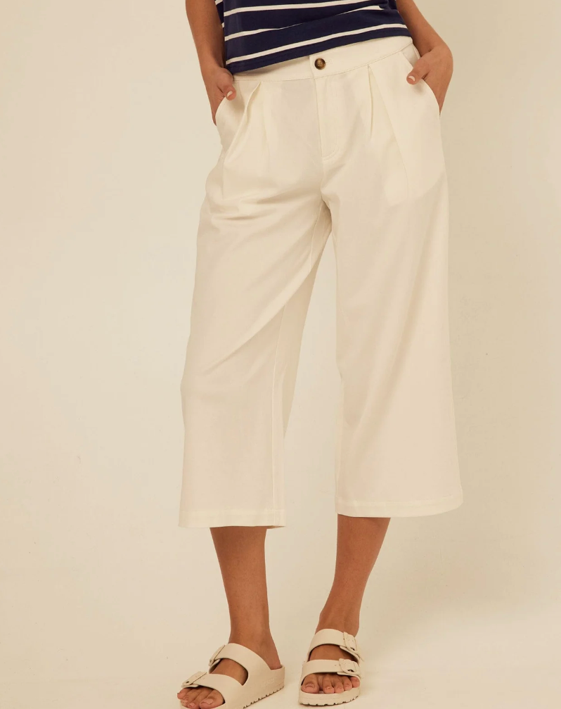 Mikki Stretch Wide Leg Capri - Wht