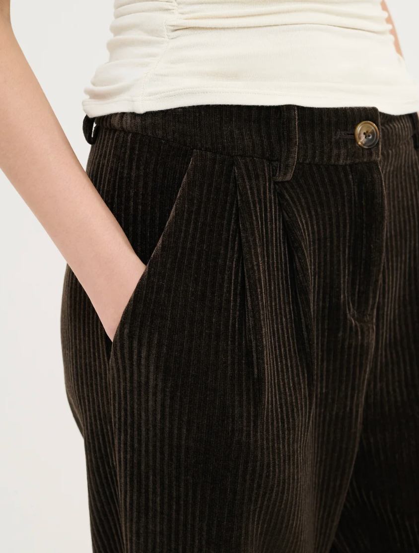 Simon Pant - Espresso Cord