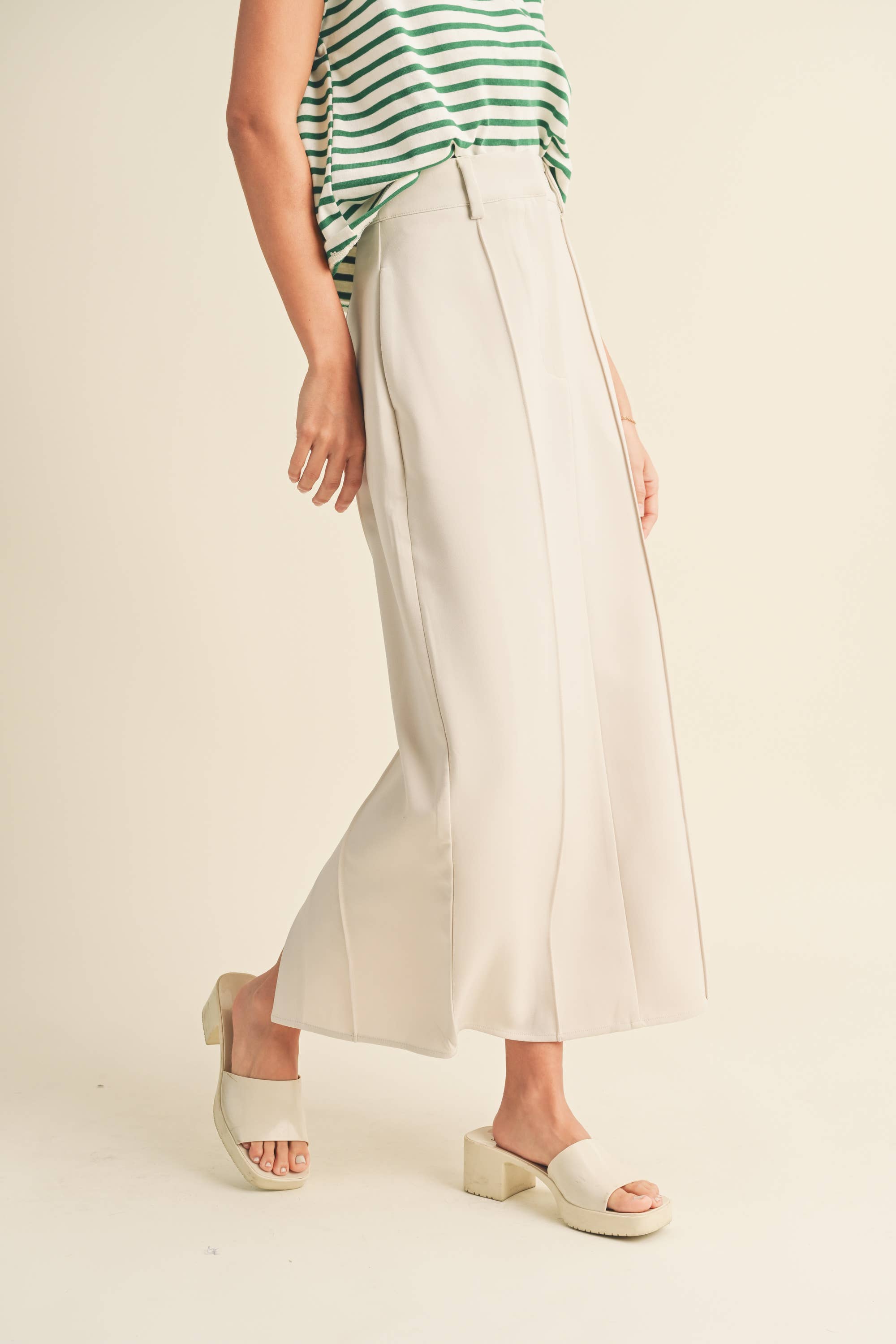 Stretched Long Skirt - Beige