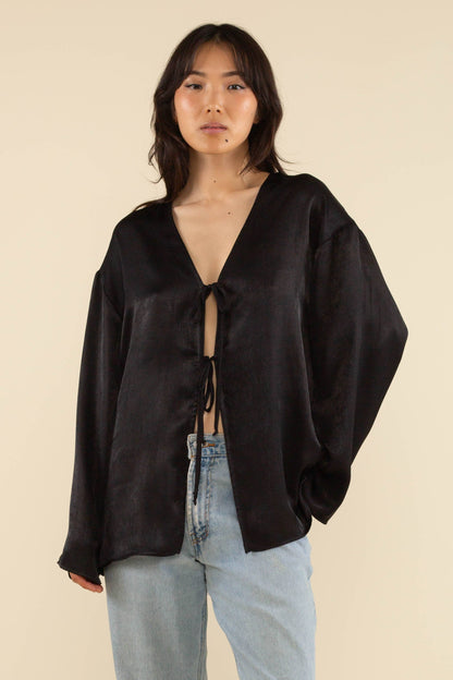 Florence Flowy Tie Front Top - Black